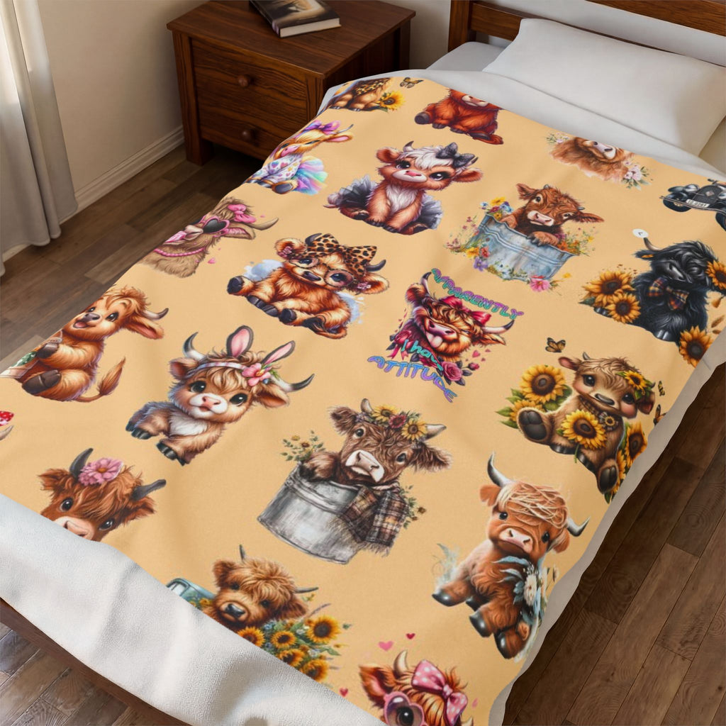 Velveteen Plush Blanket — Cute Highland Cow Pattern Cozy Throw for Kids & Farm Animal Lovers